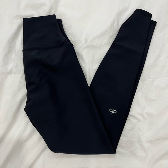 ALO Yoga Pants - Alo Black Leggings